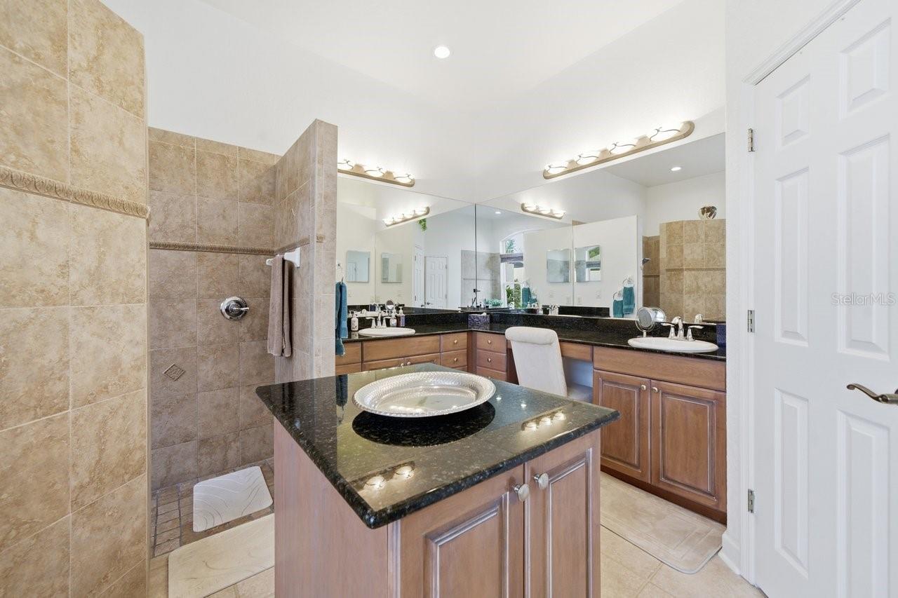 SILVERTHORN PH 2A LOT 15 - Residential