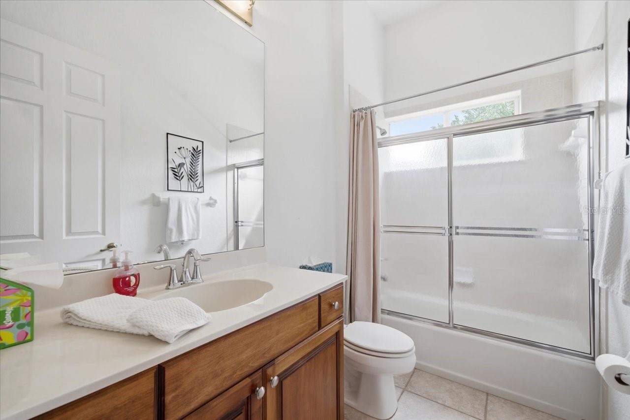 SILVERTHORN PH 2A LOT 15 - Residential