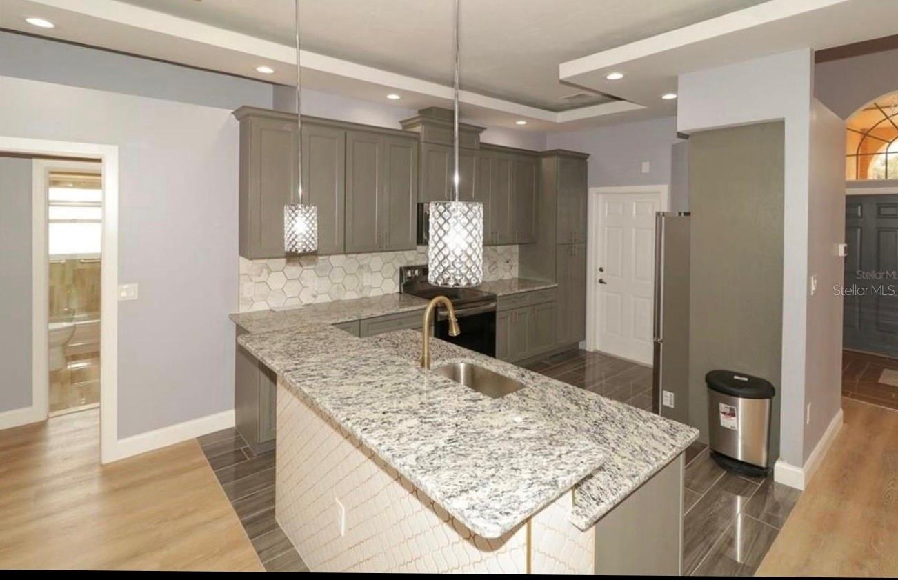 FAIRWAY OAKS - Residential