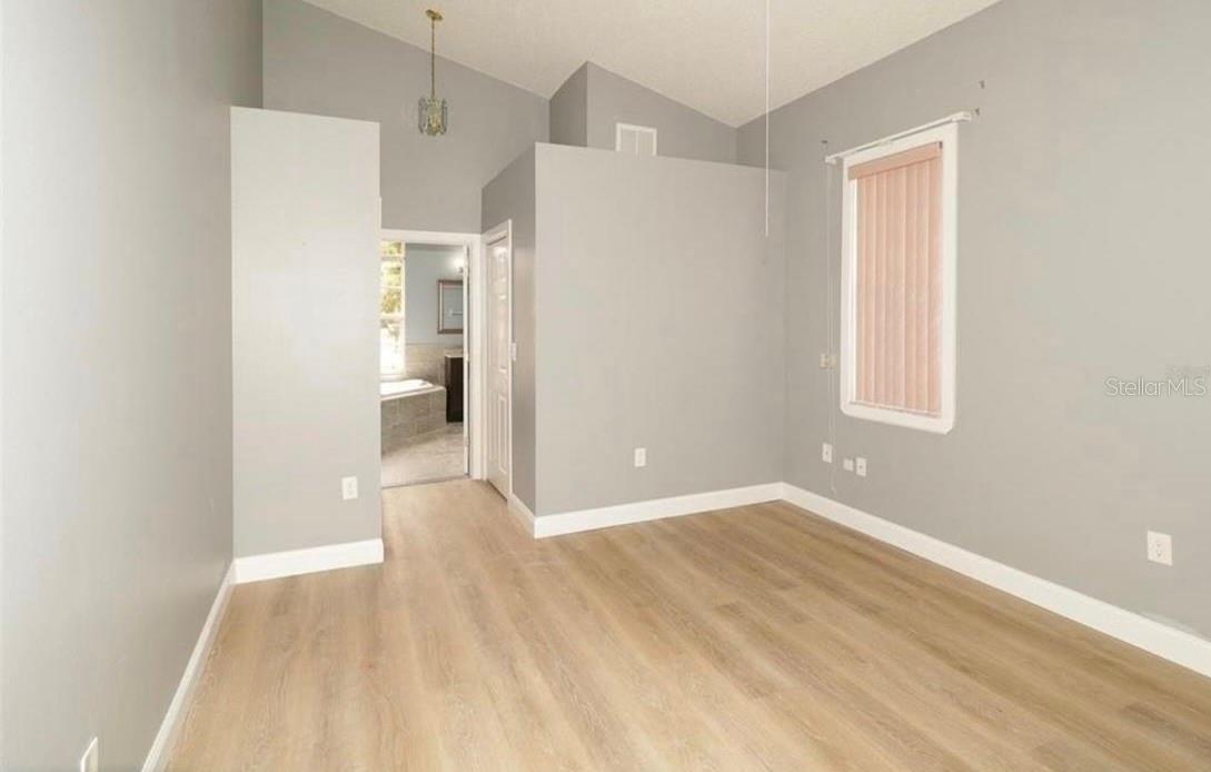 FAIRWAY OAKS - Residential