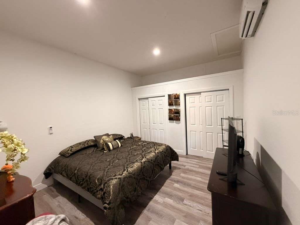 FAIRWAY OAKS - Residential