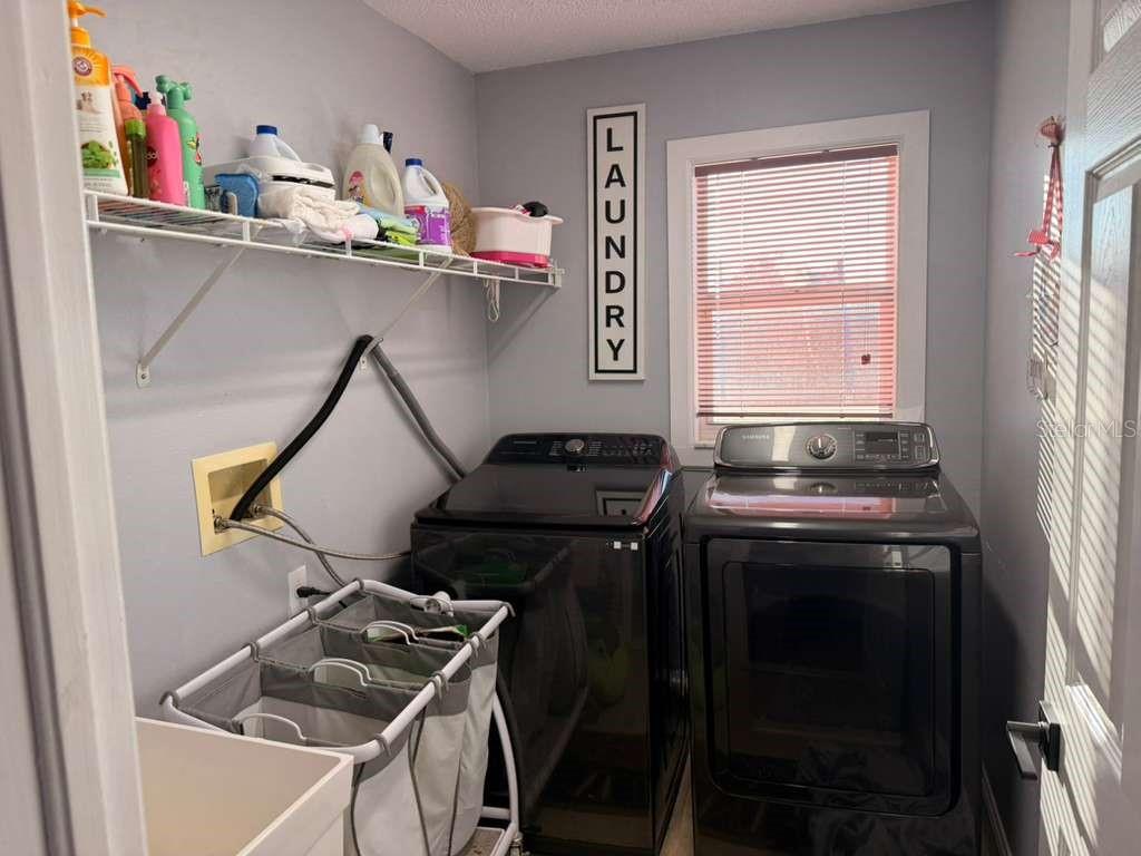 FAIRWAY OAKS - Residential