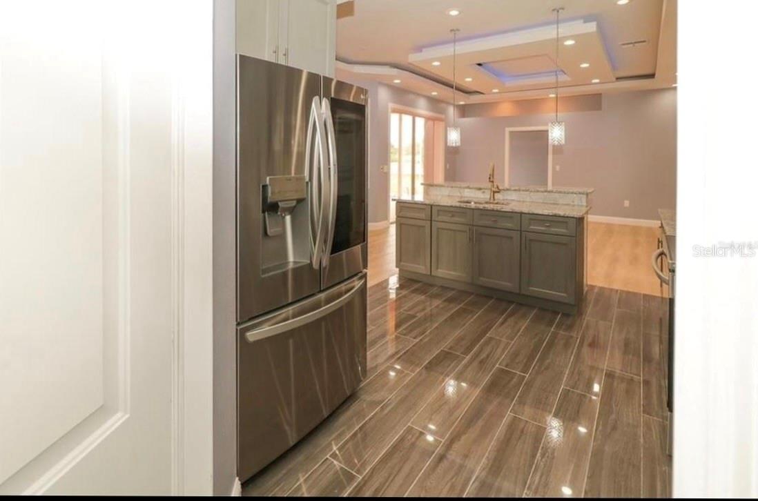 FAIRWAY OAKS - Residential