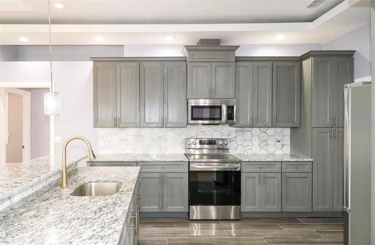 FAIRWAY OAKS - Residential