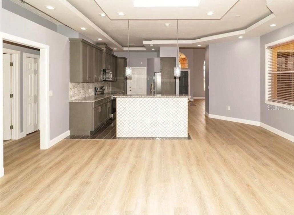 FAIRWAY OAKS - Residential