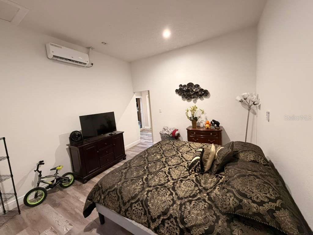 FAIRWAY OAKS - Residential