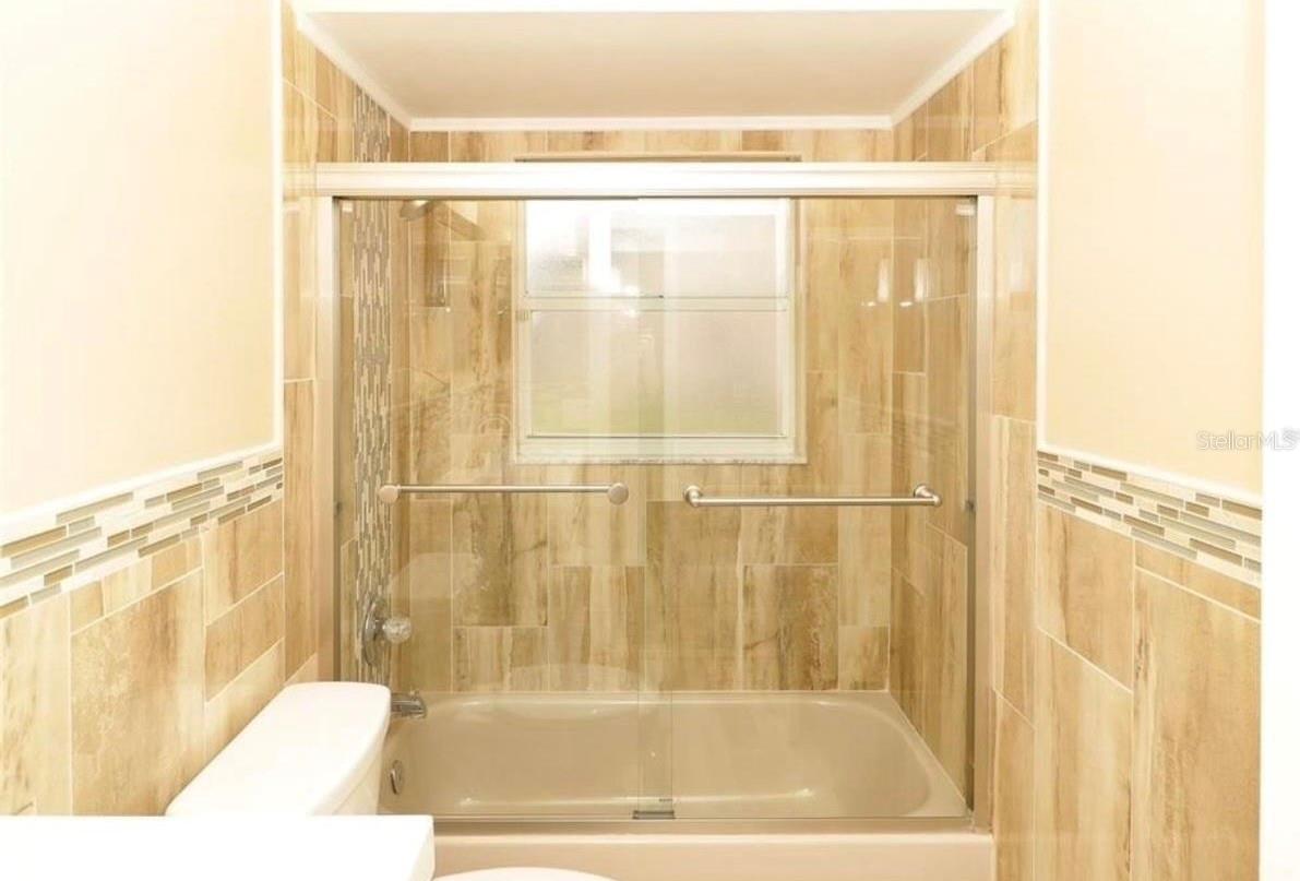 FAIRWAY OAKS - Residential