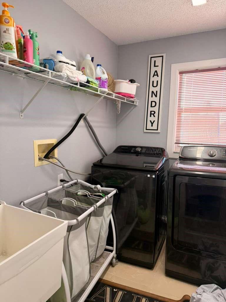 FAIRWAY OAKS - Residential