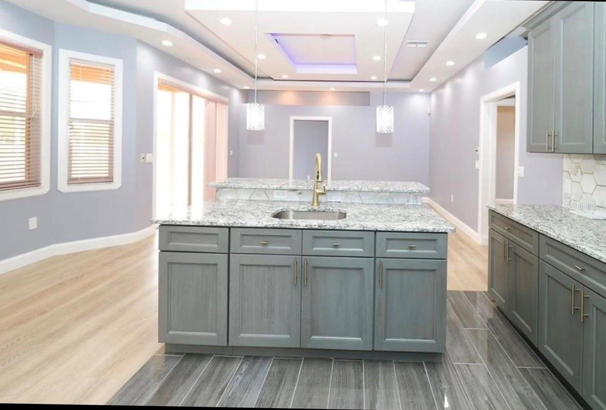 FAIRWAY OAKS - Residential