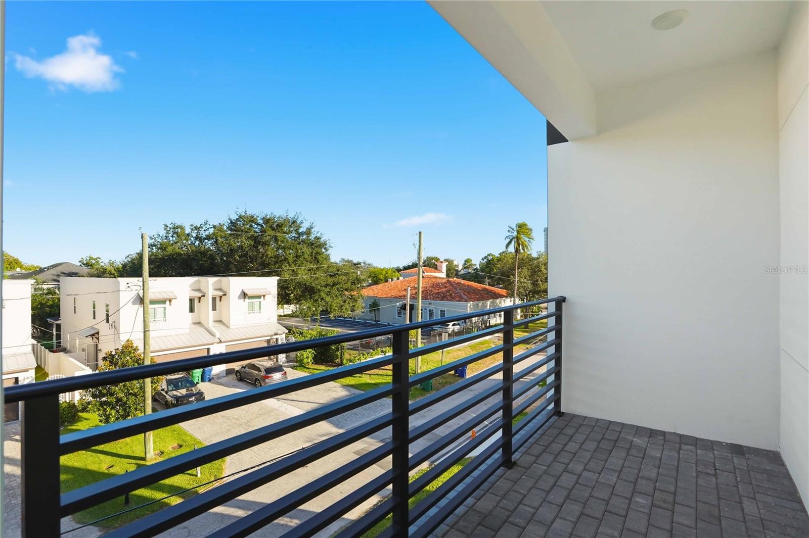 THE HARPER AND THE SAMSON - Residential