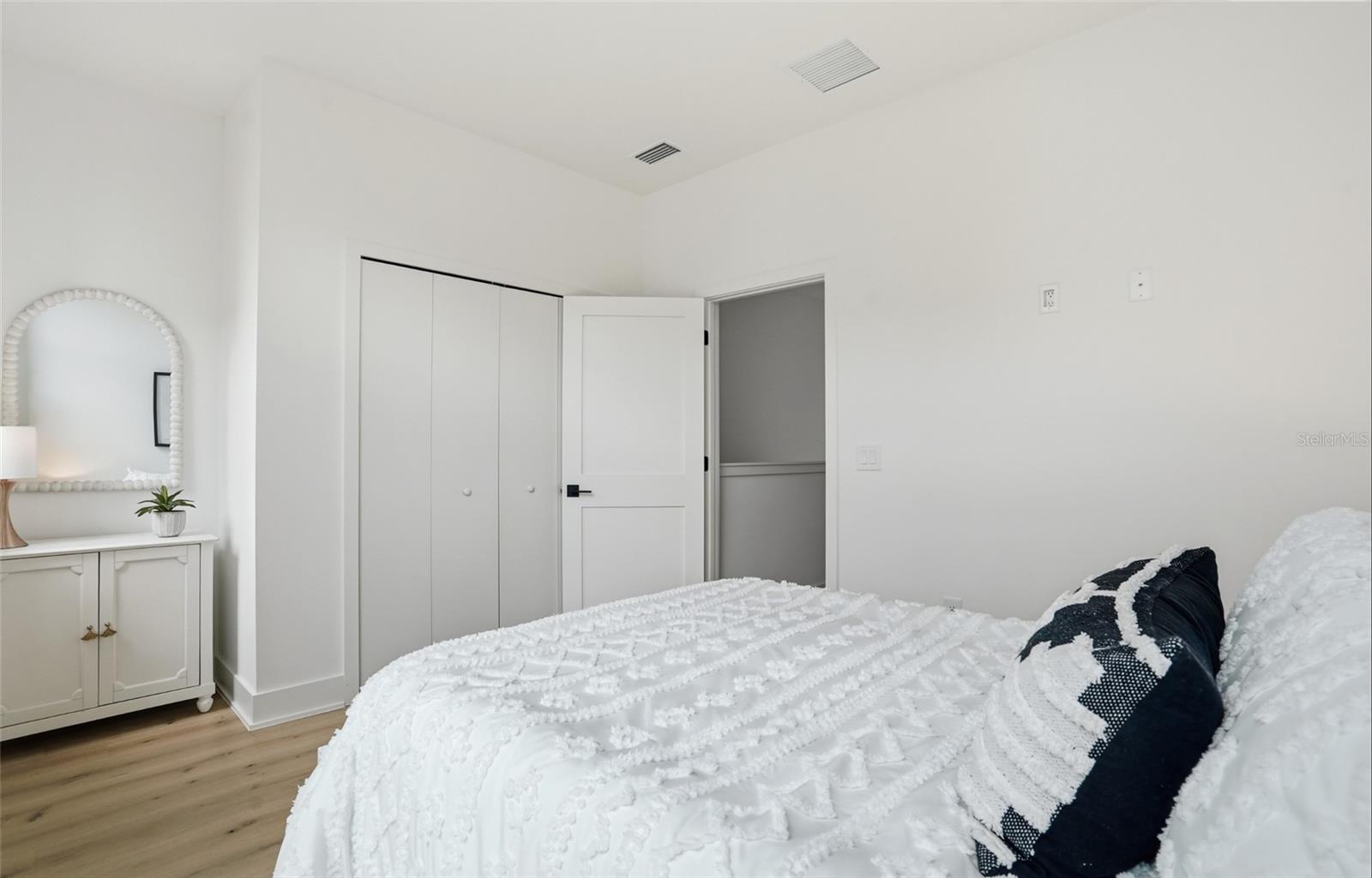 THE HARPER AND THE SAMSON - Residential