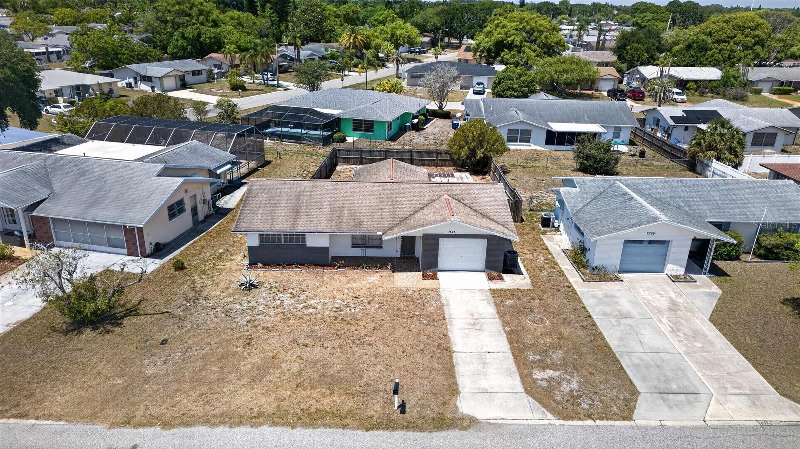 7523 BRIARWOOD DRIVE
