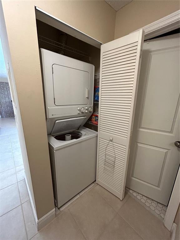 PEBBLE SPRINGS - Residential Lease