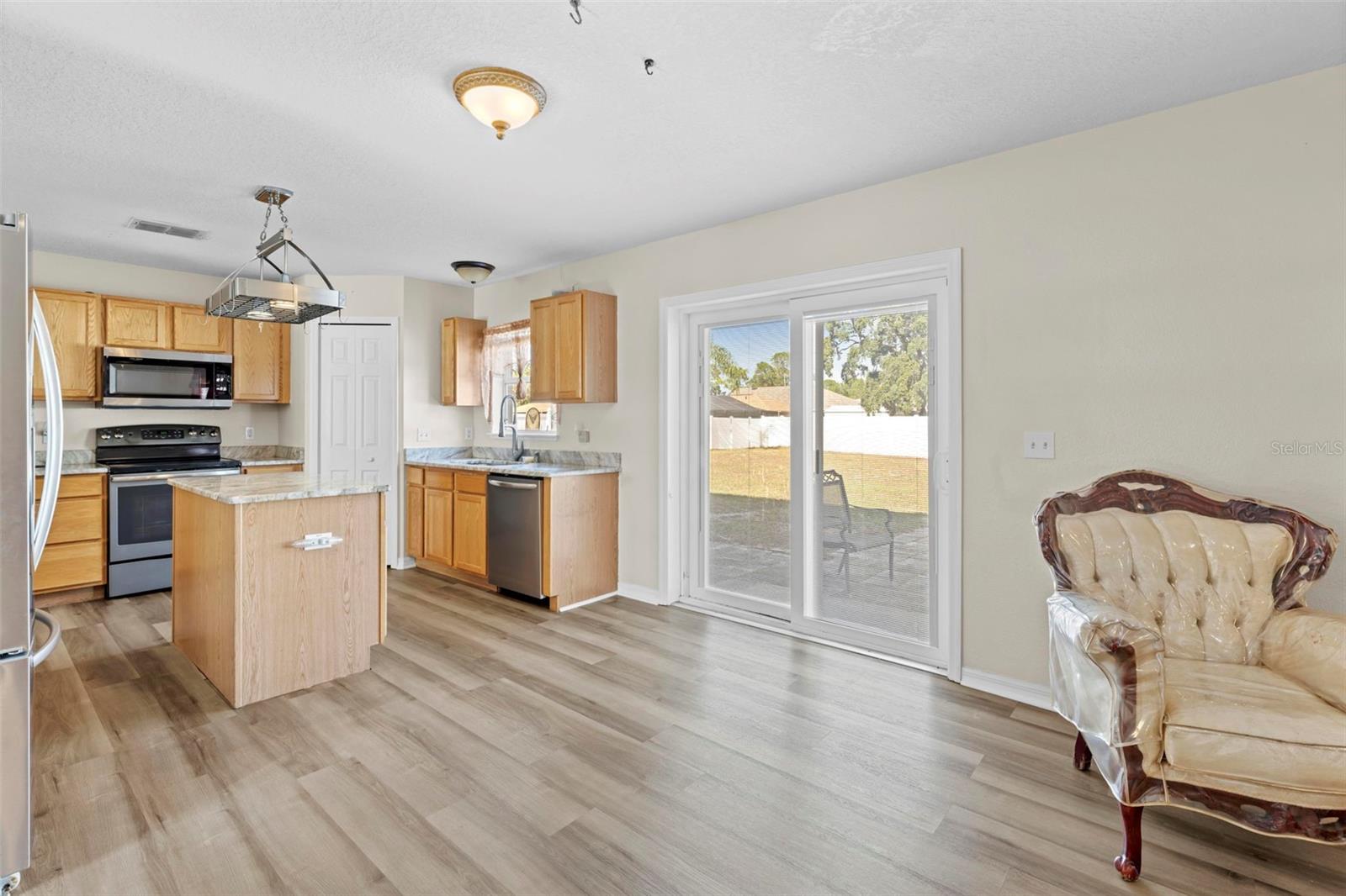 SPRING HILL - Residential