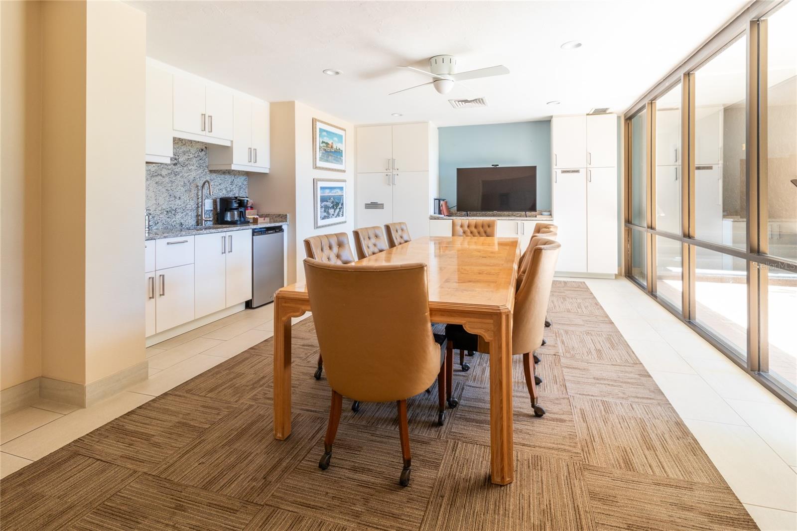 THE RIVERVIEW - Residential