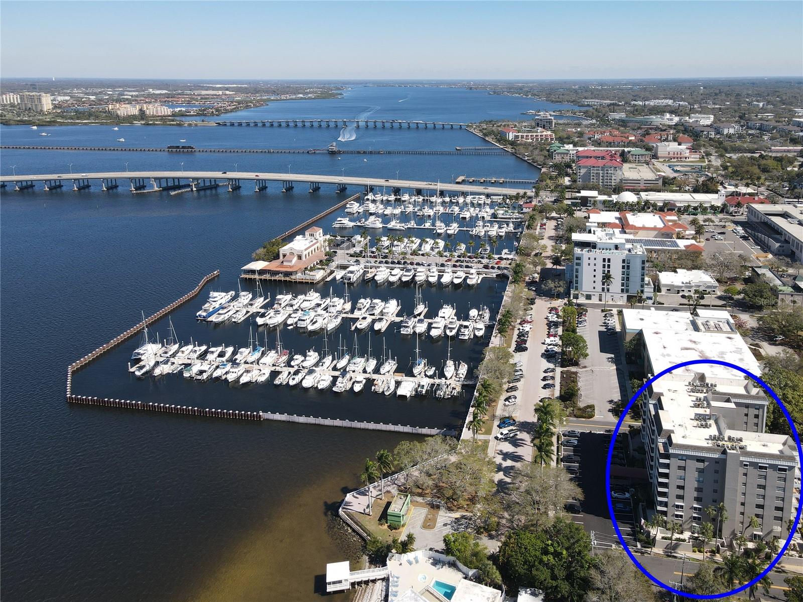 THE RIVERVIEW - Residential