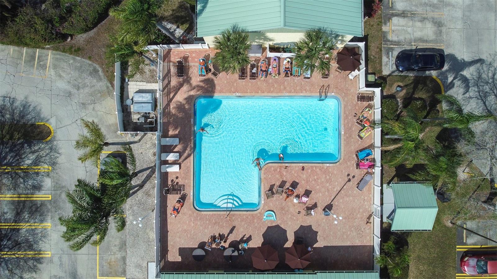 WILLOWS THE CONDO - Residential