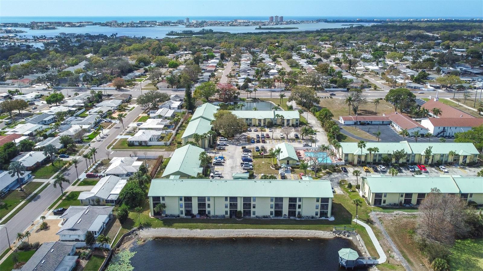 WILLOWS THE CONDO - Residential