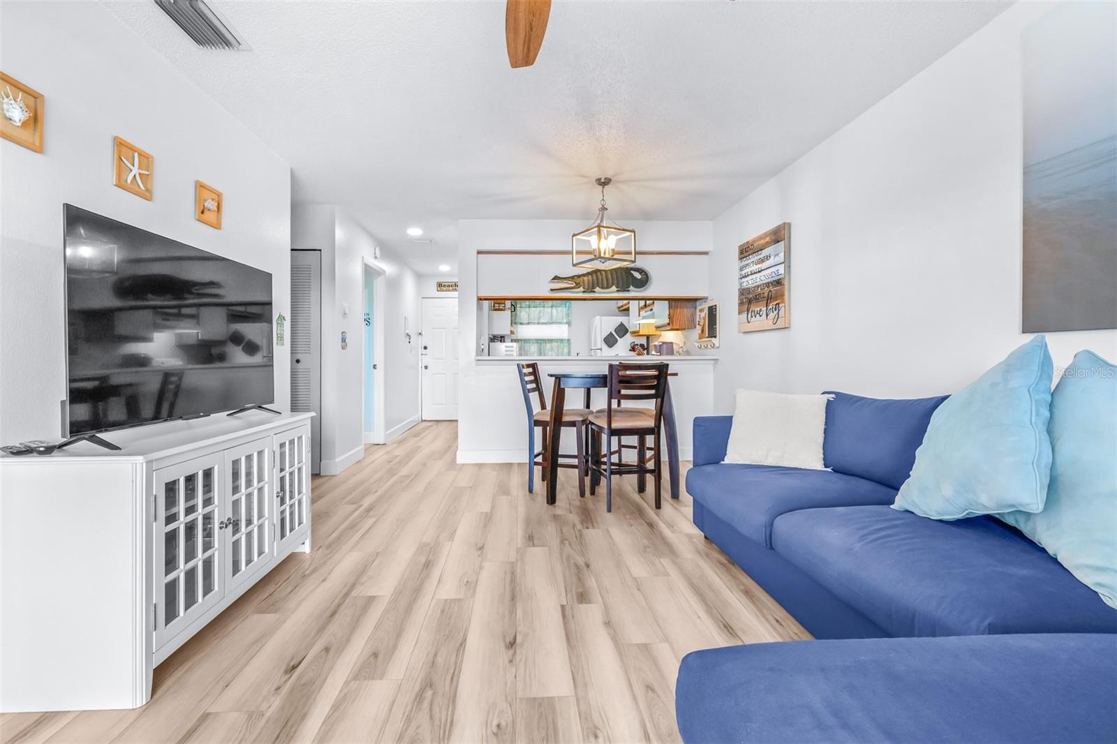 WILLOWS THE CONDO - Residential