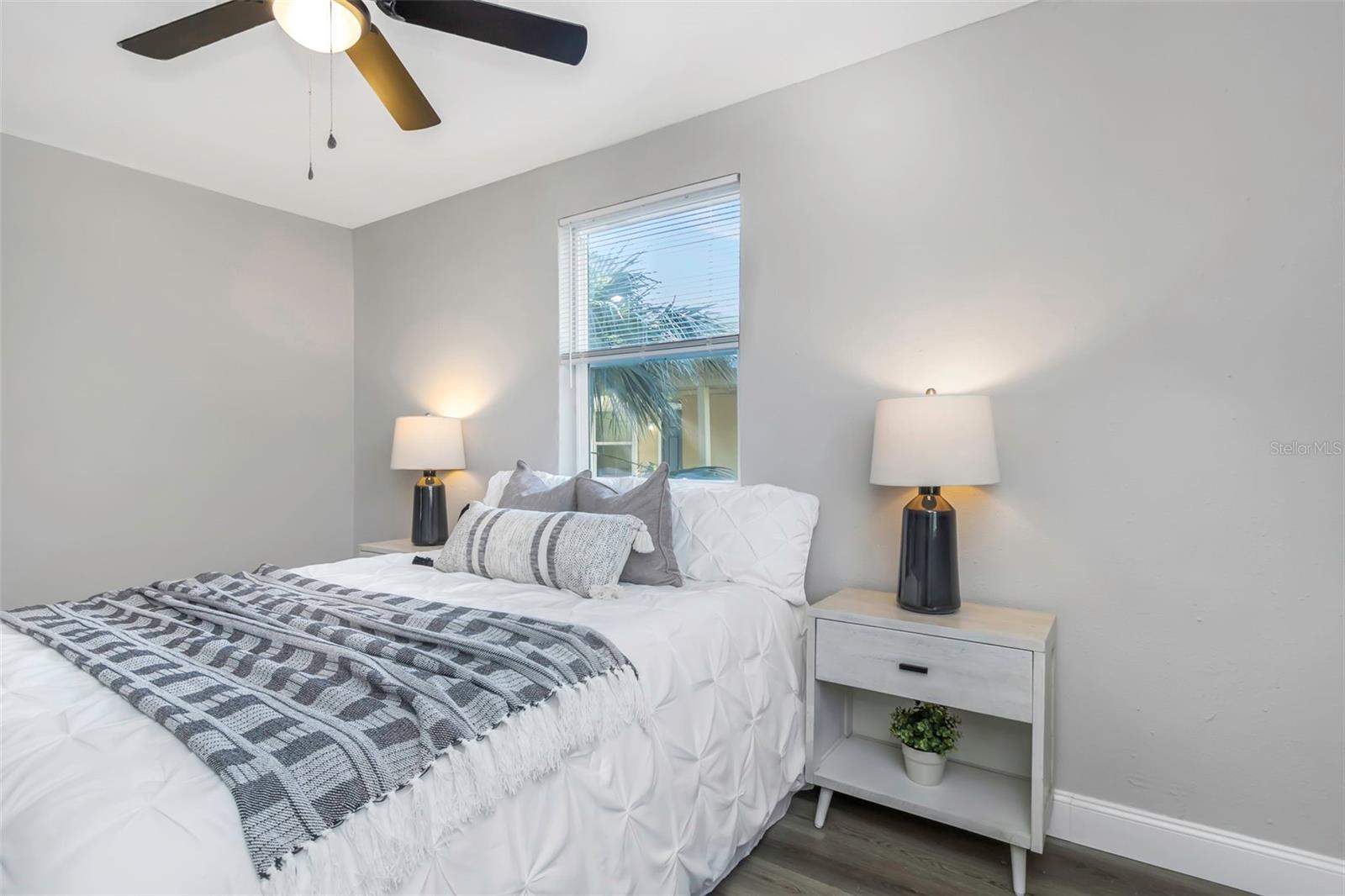 GOLDEN GLOW GROVES 2ND REP - Residential