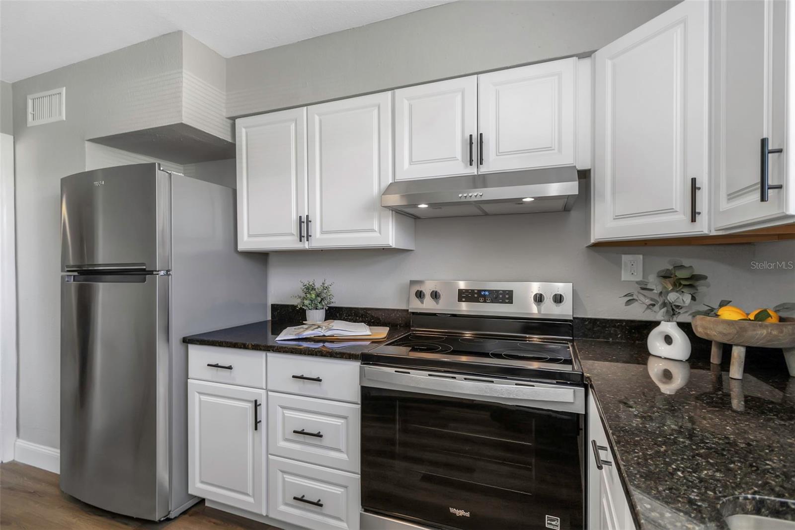 GOLDEN GLOW GROVES 2ND REP - Residential