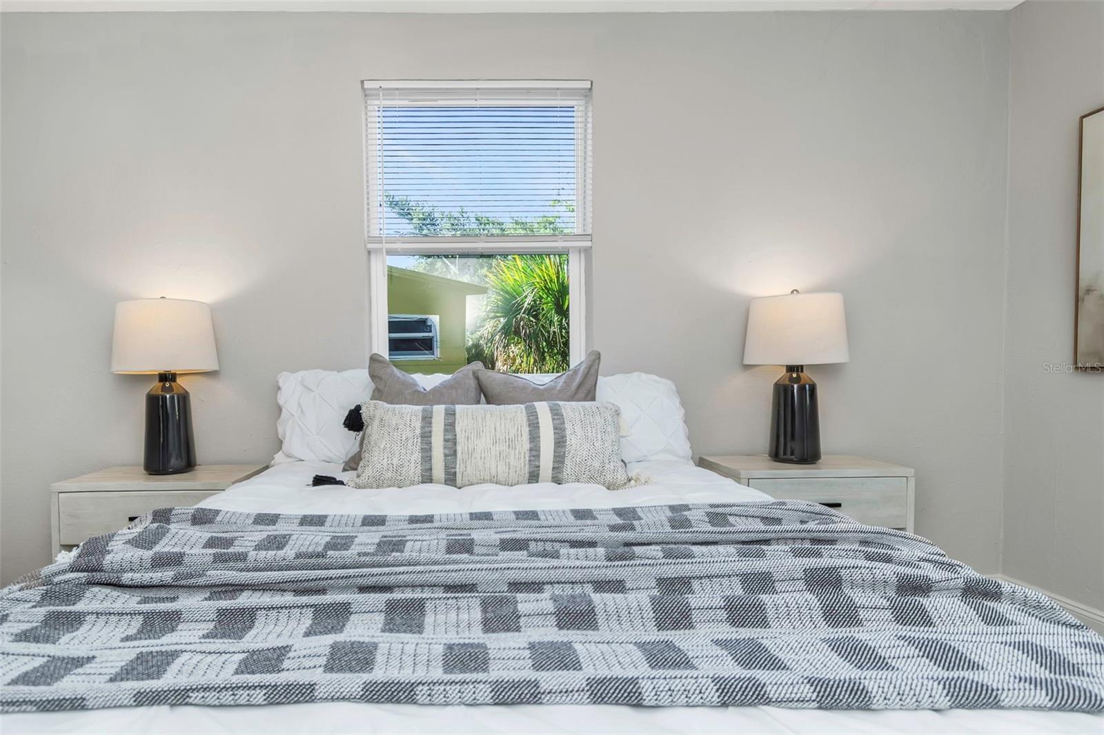 GOLDEN GLOW GROVES 2ND REP - Residential