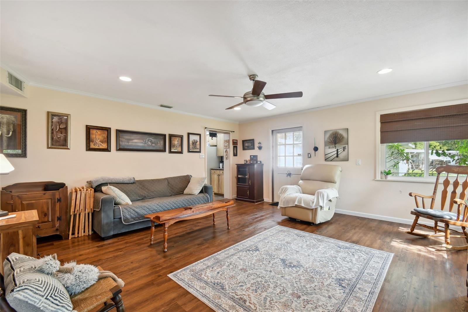 MILES PINES - Residential