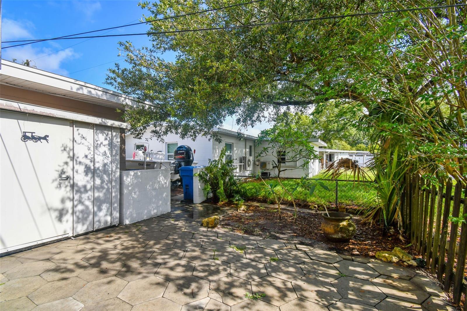 MILES PINES - Residential