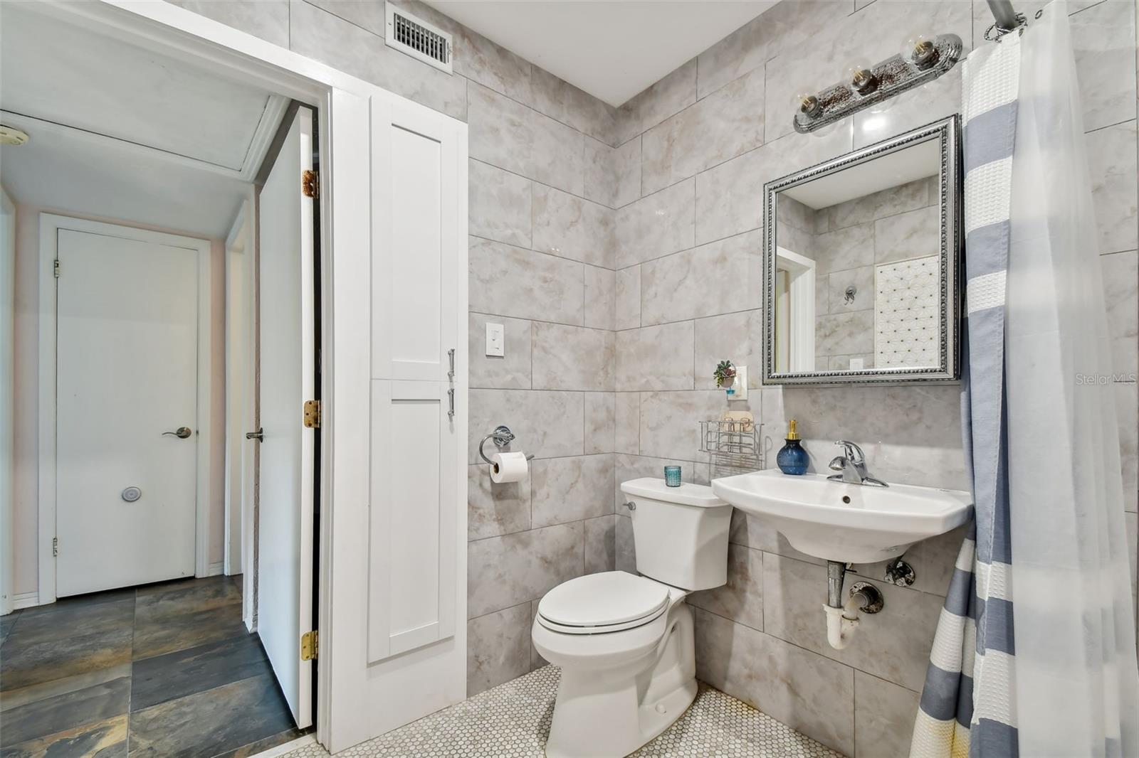 MILES PINES - Residential