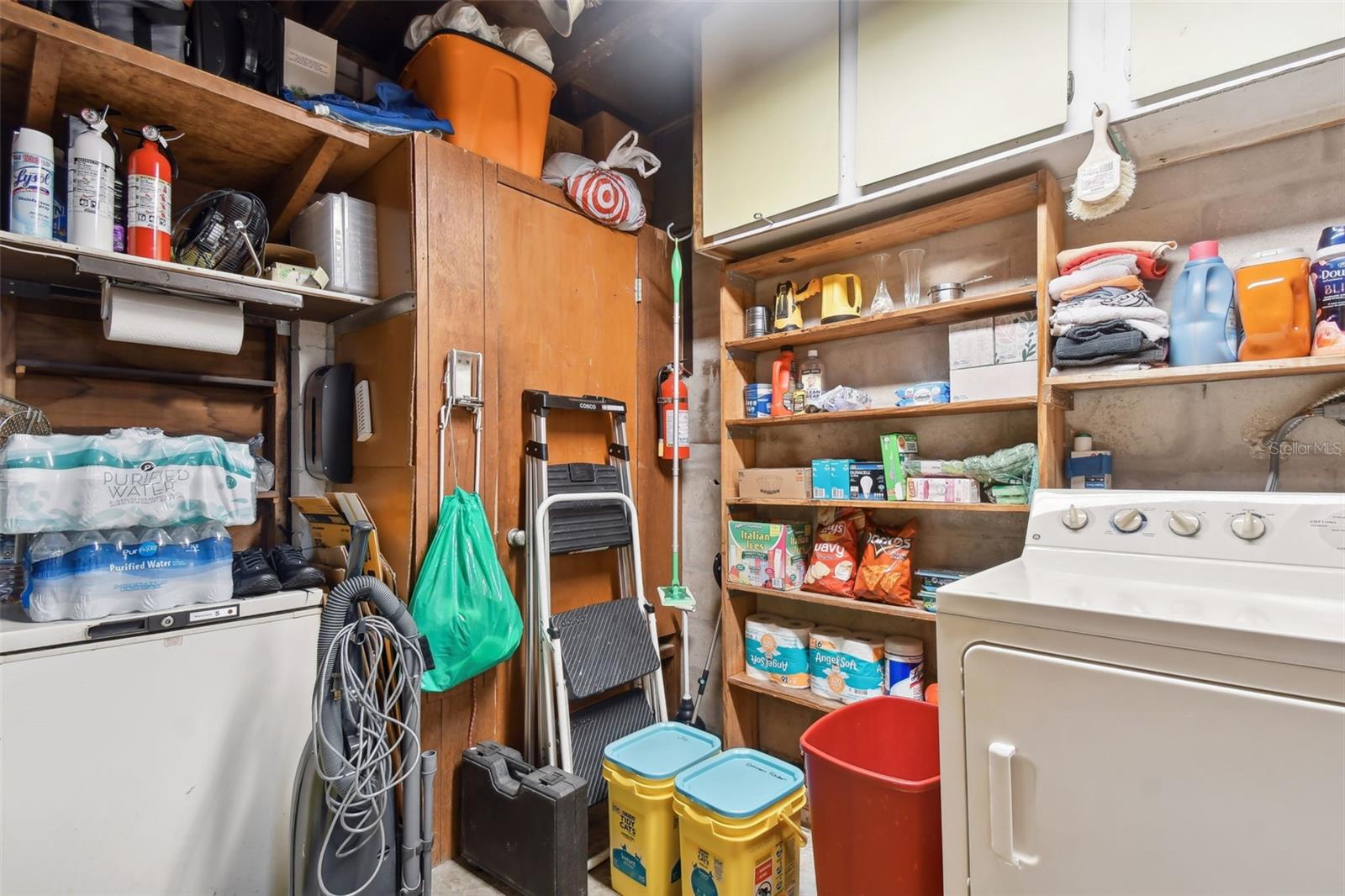 MILES PINES - Residential