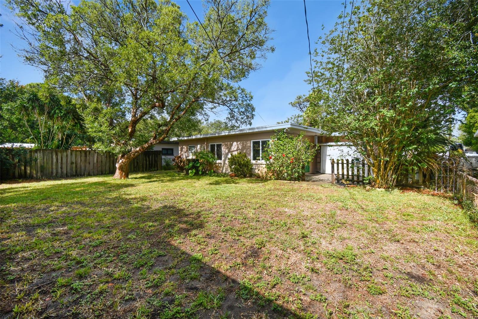 MILES PINES - Residential