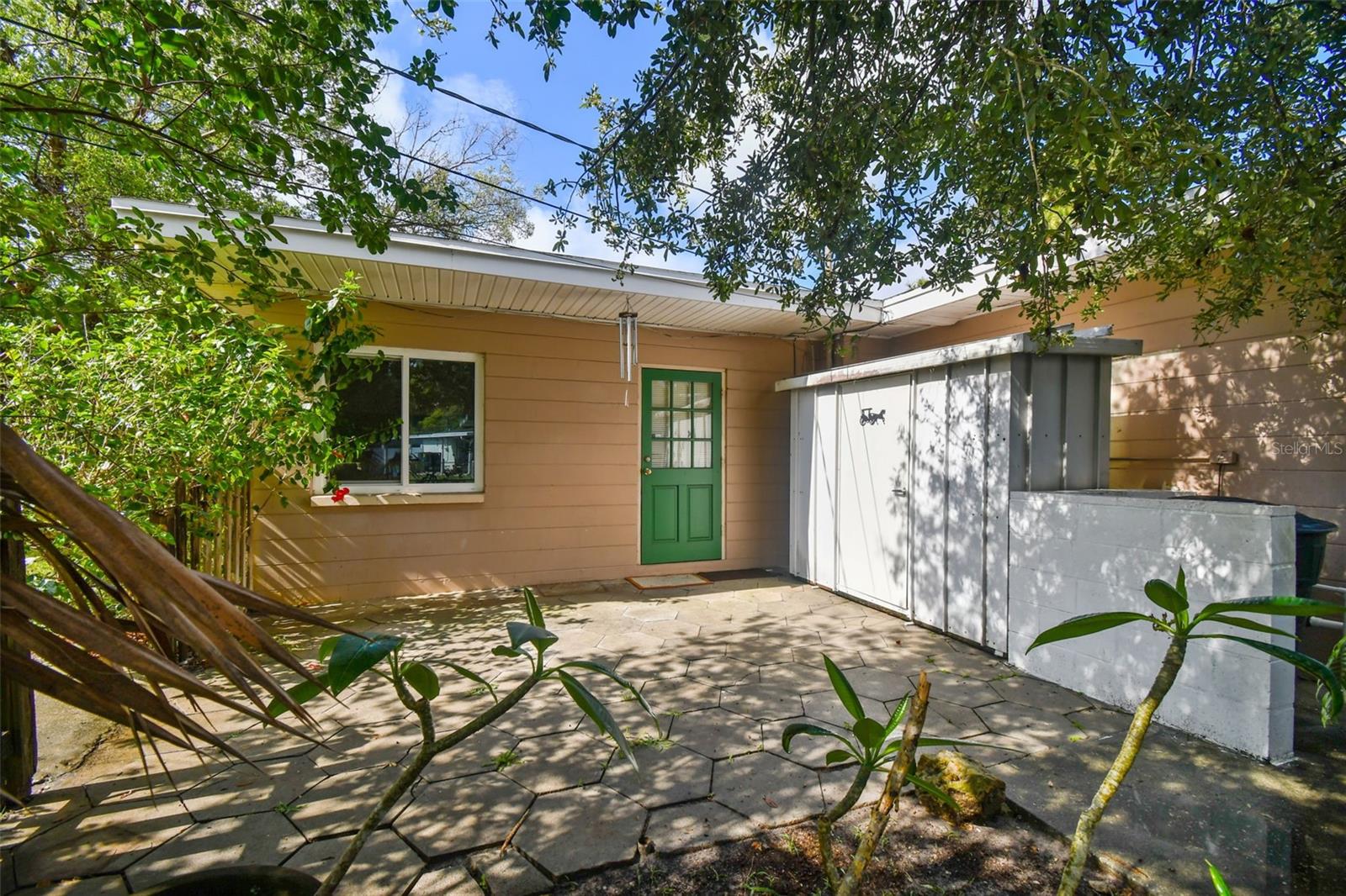 MILES PINES - Residential