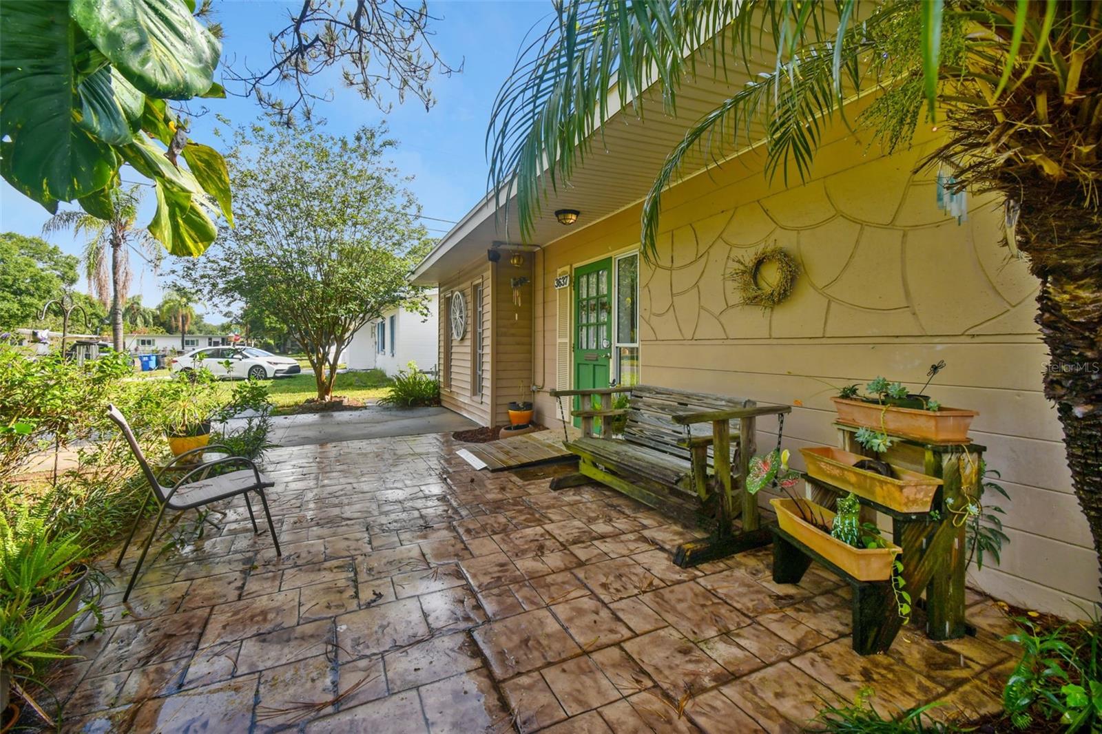 MILES PINES - Residential