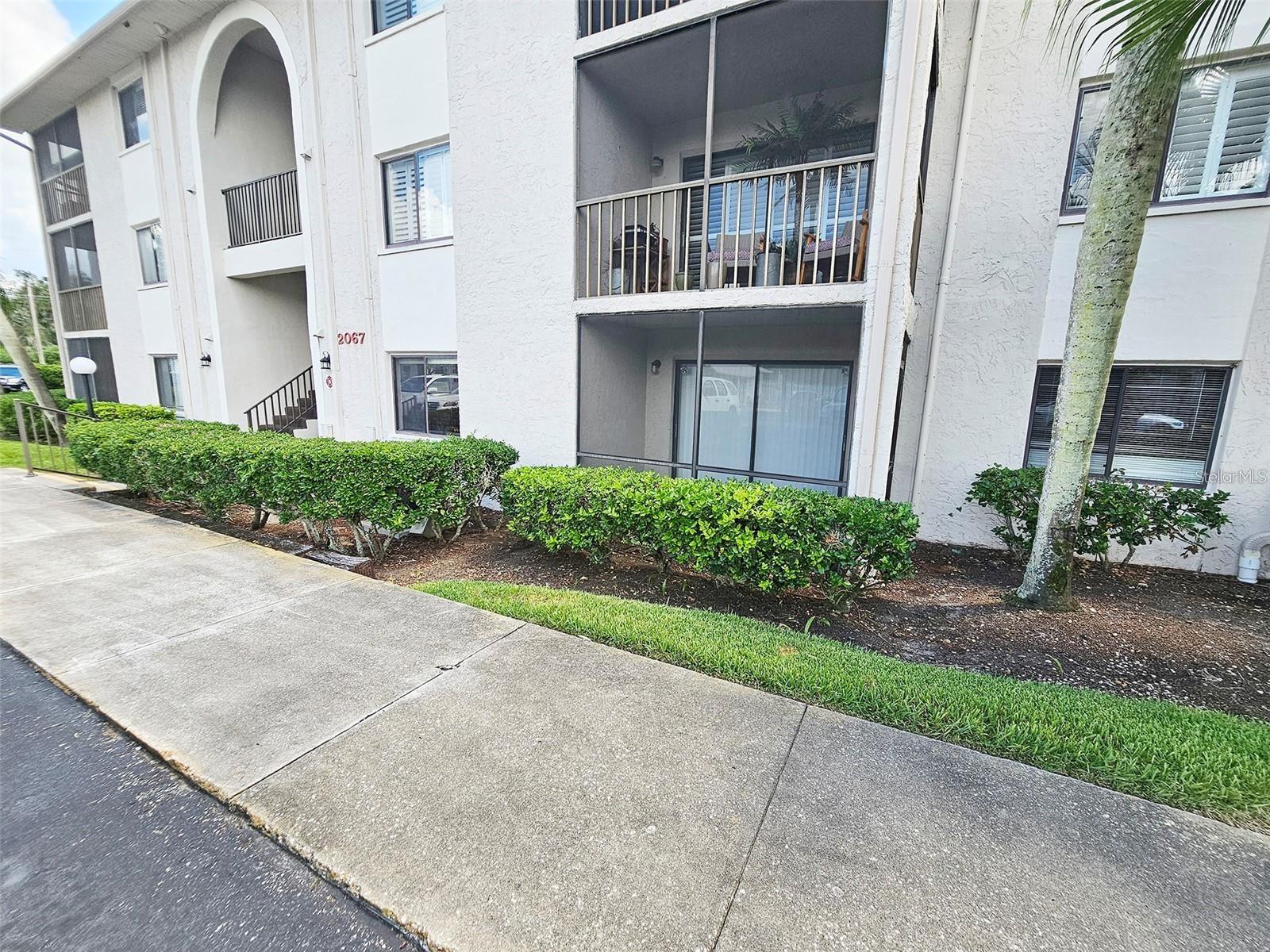 2067 HUNTERS GLEN DRIVE 313