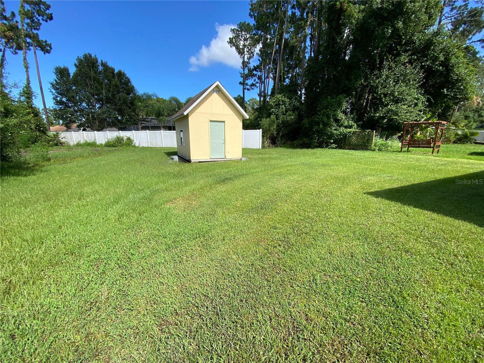 PINE LAKES - Residential