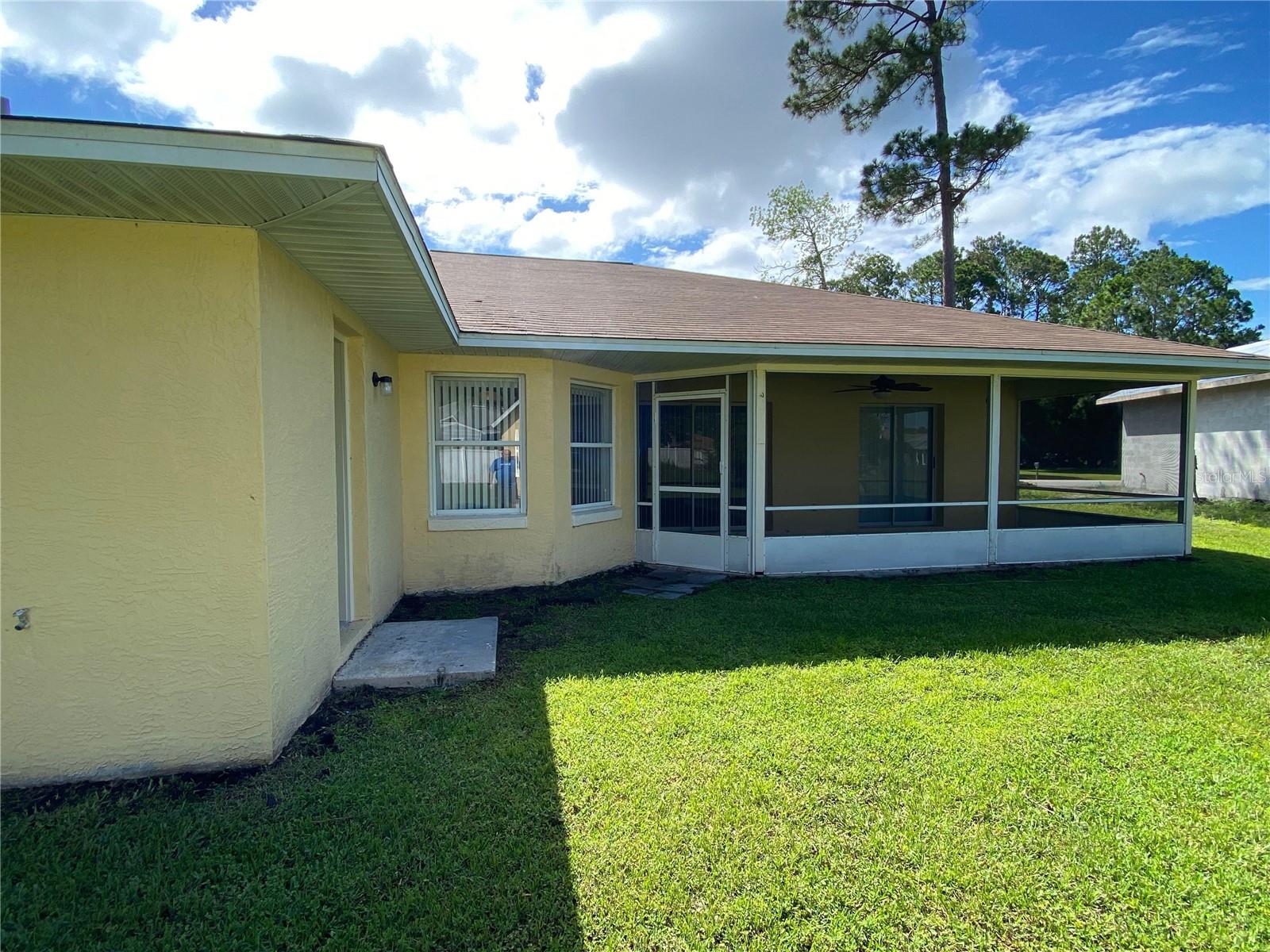PINE LAKES - Residential