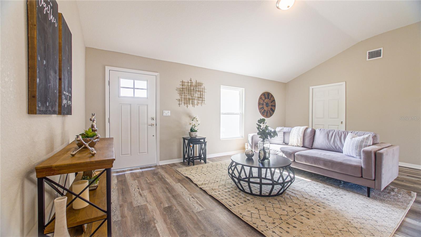 SILVER SPRINGS SHORES - Residential Lease