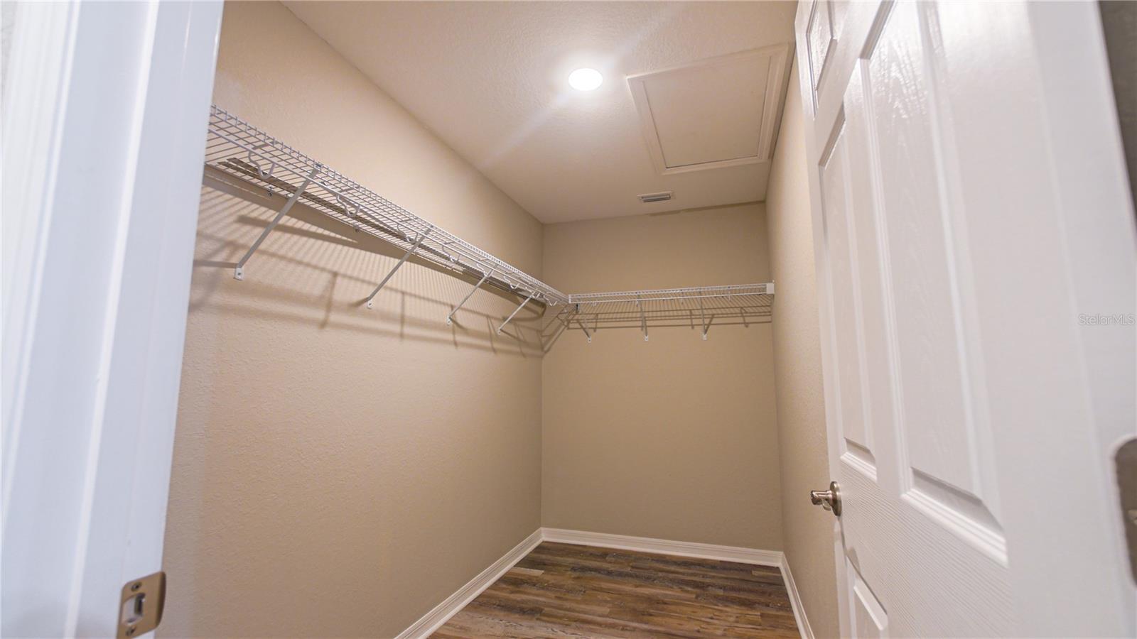 SILVER SPRINGS SHORES - Residential Lease