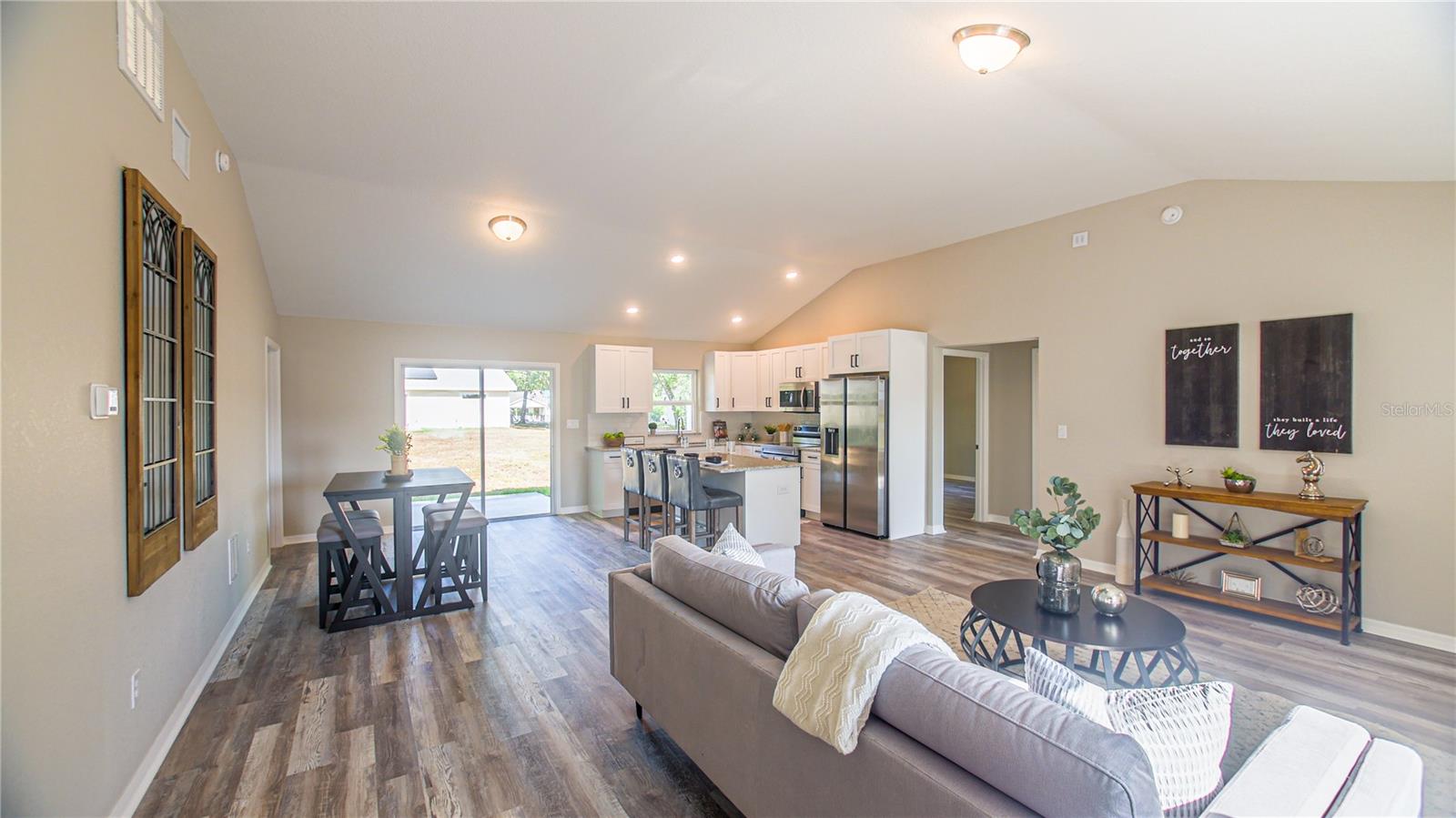 SILVER SPRINGS SHORES - Residential Lease