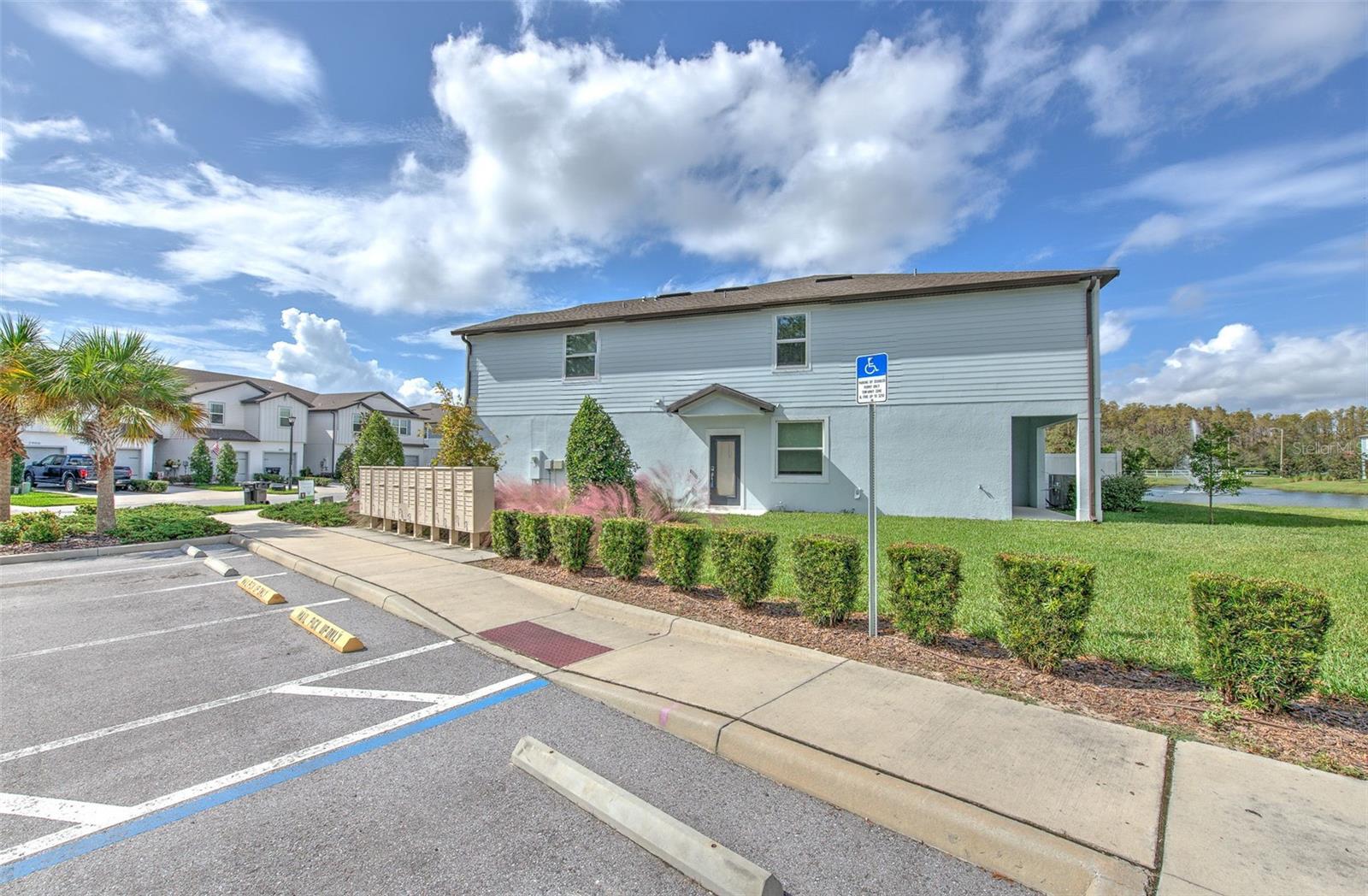 OAKSTEAD TWNHMS - Residential