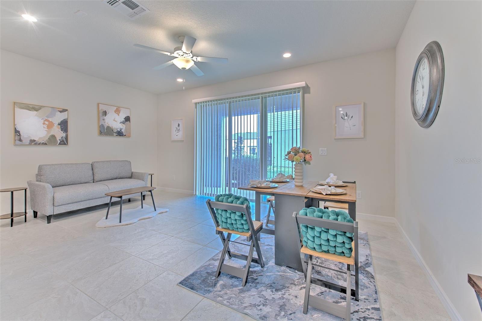 OAKSTEAD TWNHMS - Residential