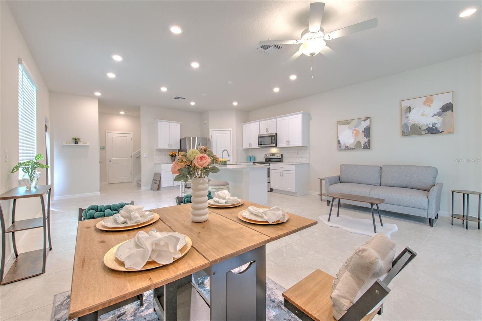 OAKSTEAD TWNHMS - Residential