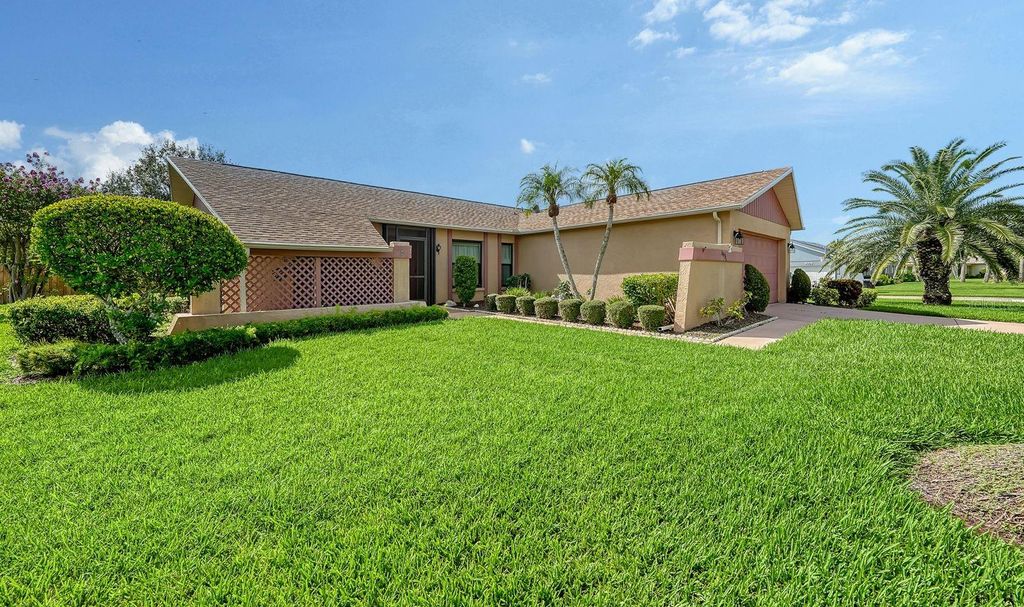 Photo of 6675 Easton Drive, Sarasota, FL 34238 (MLS # A4661504)