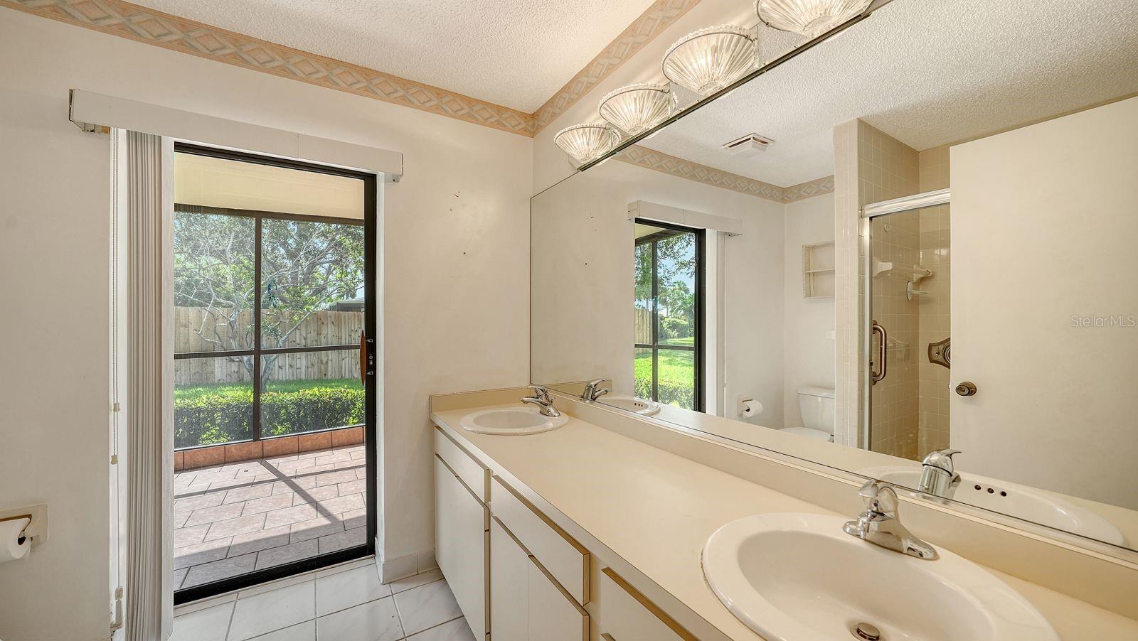 GULF GATE EAST - Residential