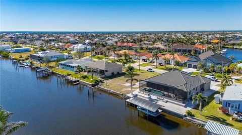 A home in PUNTA GORDA