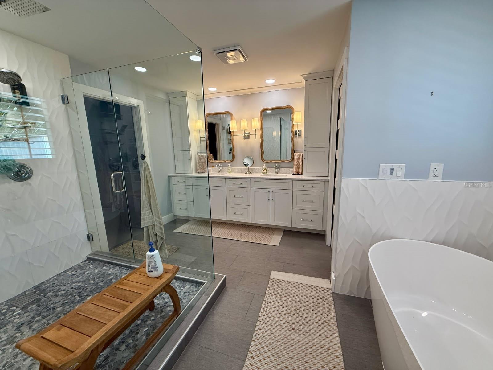 CORAL COVE - Residential Lease