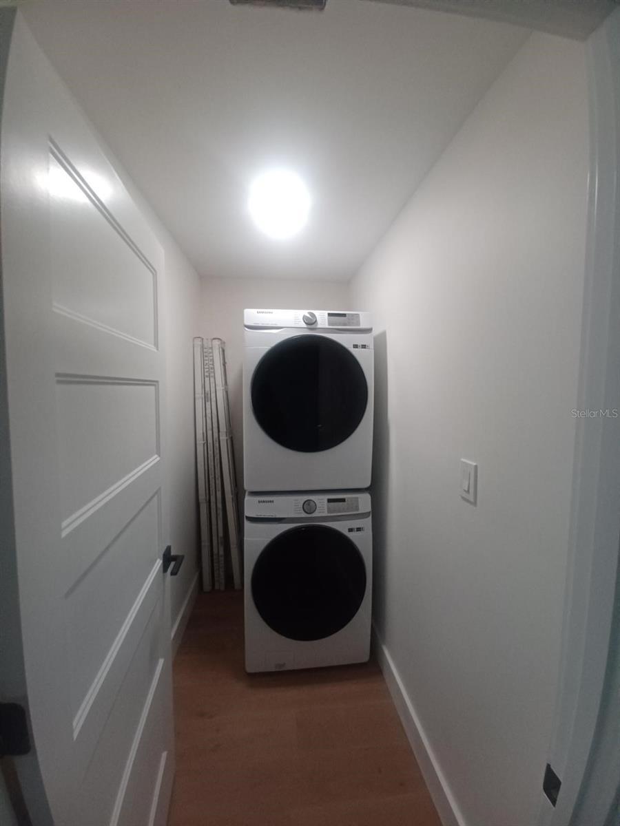 CORAL COVE - Residential Lease