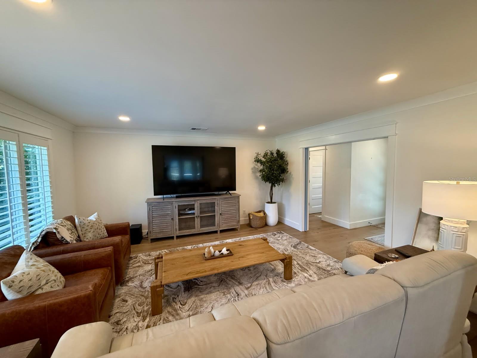 CORAL COVE - Residential Lease