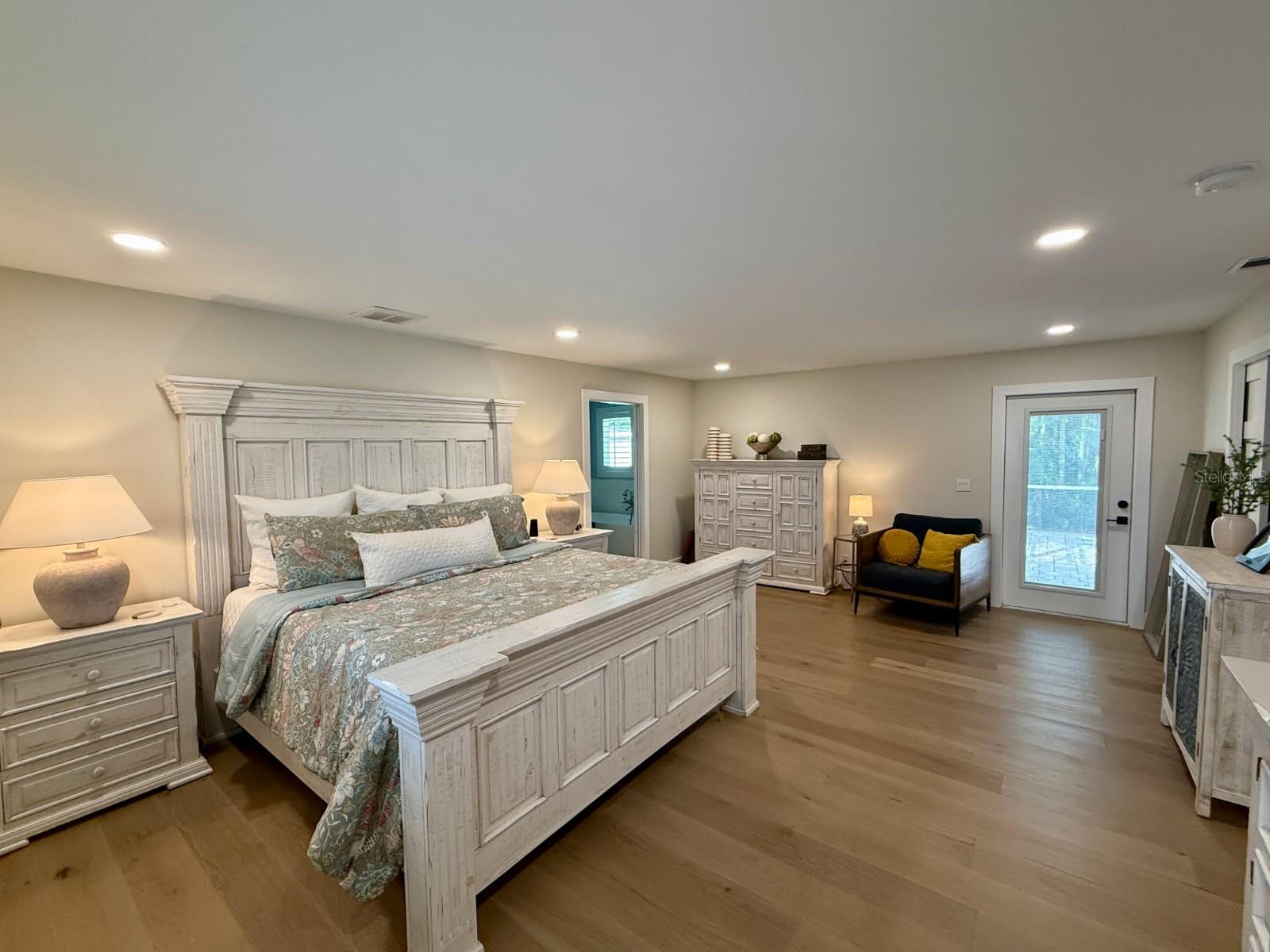 CORAL COVE - Residential Lease