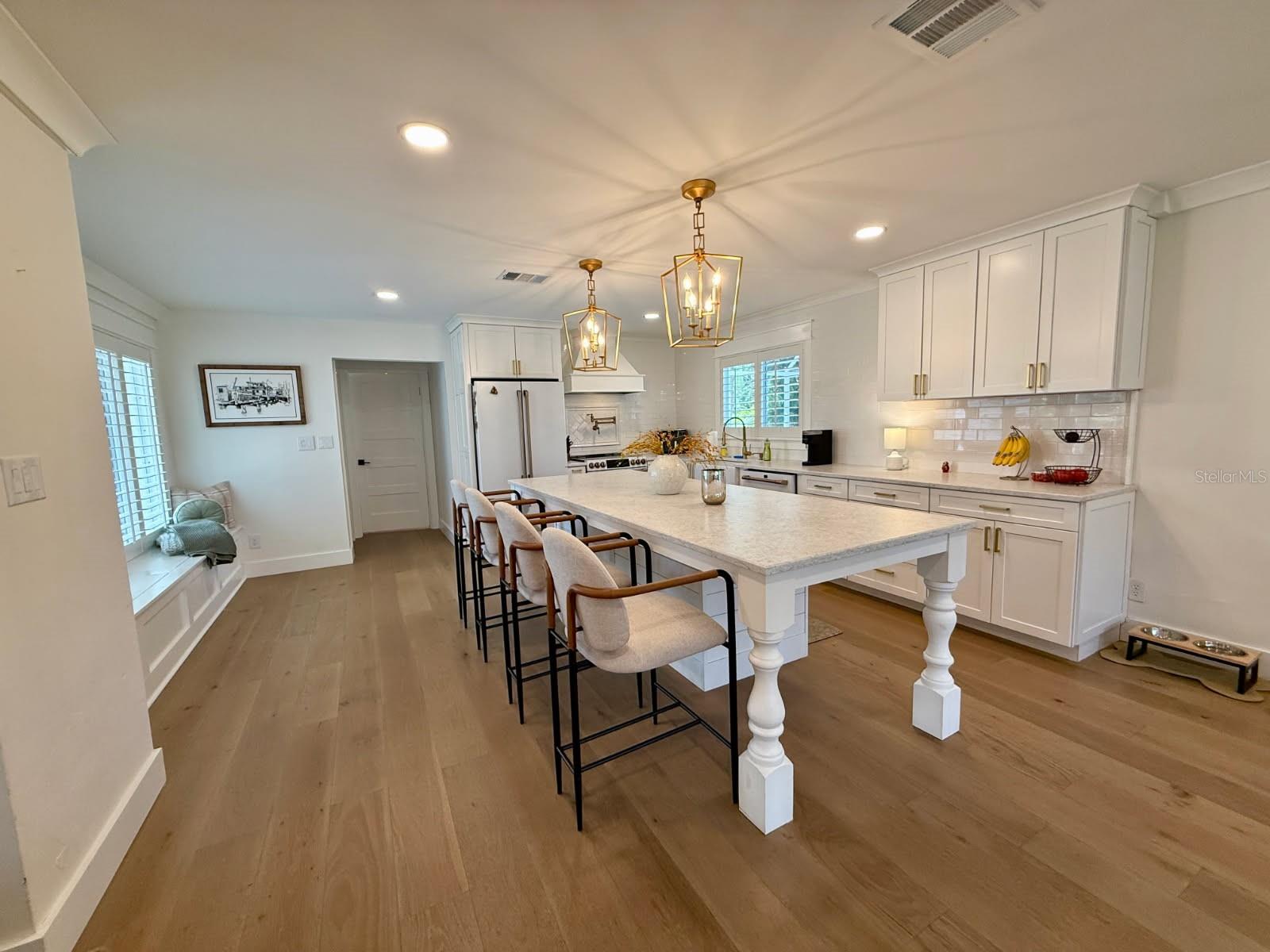 CORAL COVE - Residential Lease